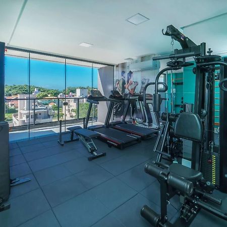 Adra 301 - Apartamento no centro de Bombinhas - Rooftop com piscina e academia - À poucos metros da praia Exterior foto