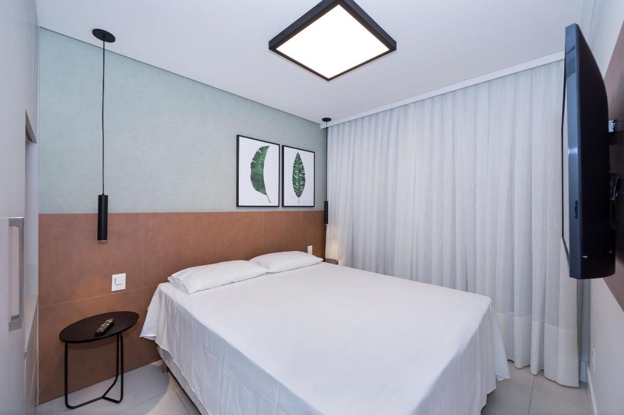 Adra 301 - Apartamento no centro de Bombinhas - Rooftop com piscina e academia - À poucos metros da praia Exterior foto